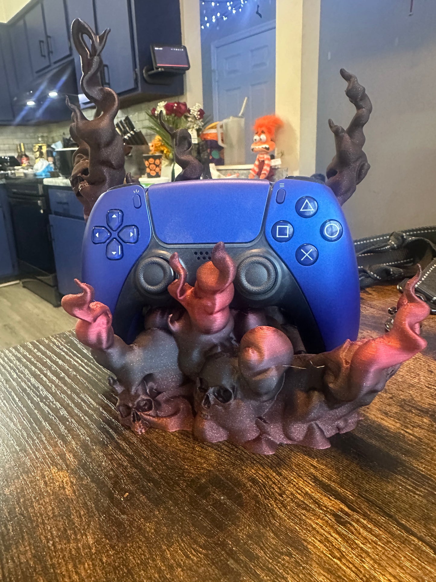 3d printed spooky controller stand
