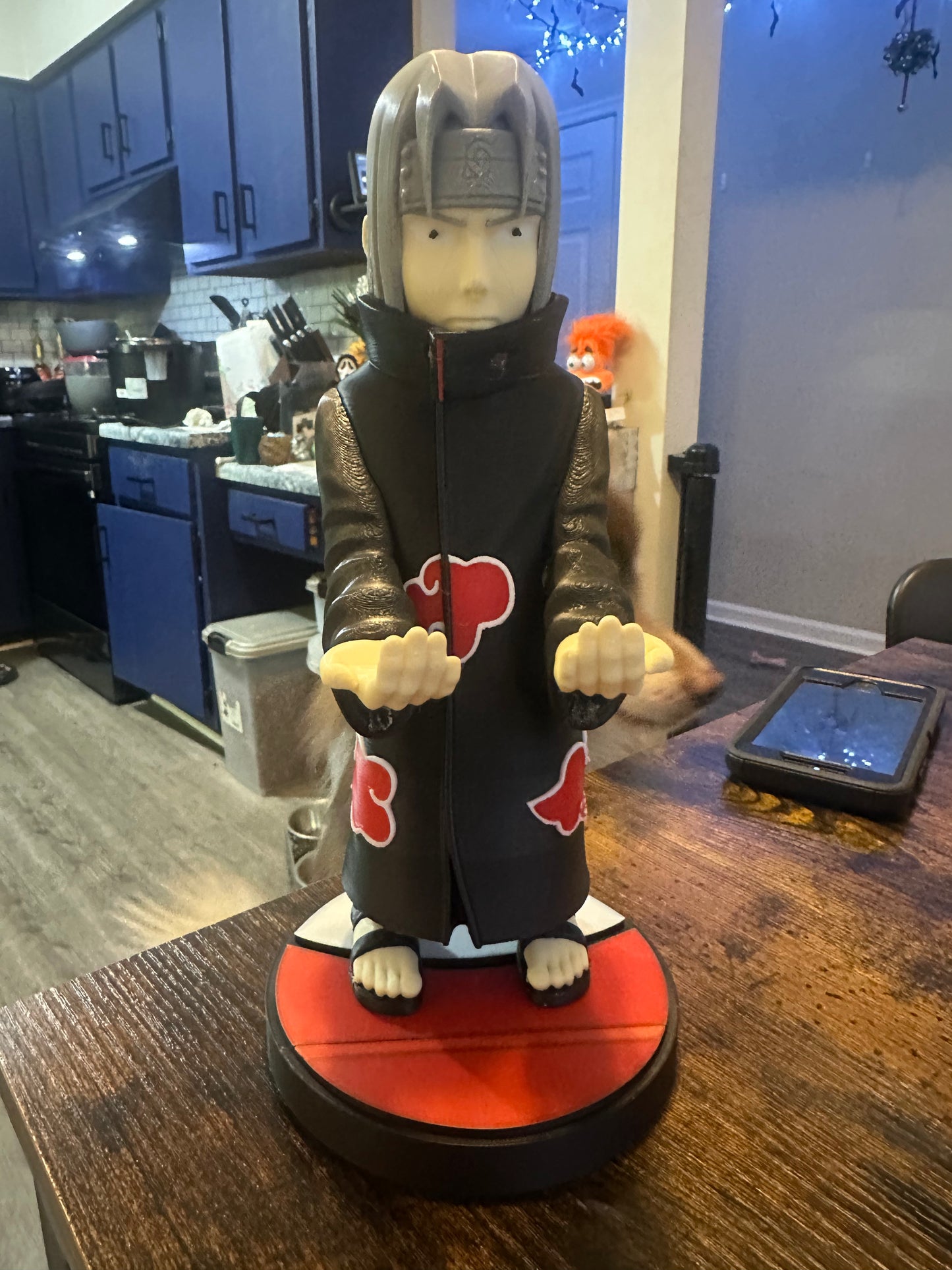 3d printed itachi Uchiha controller stand