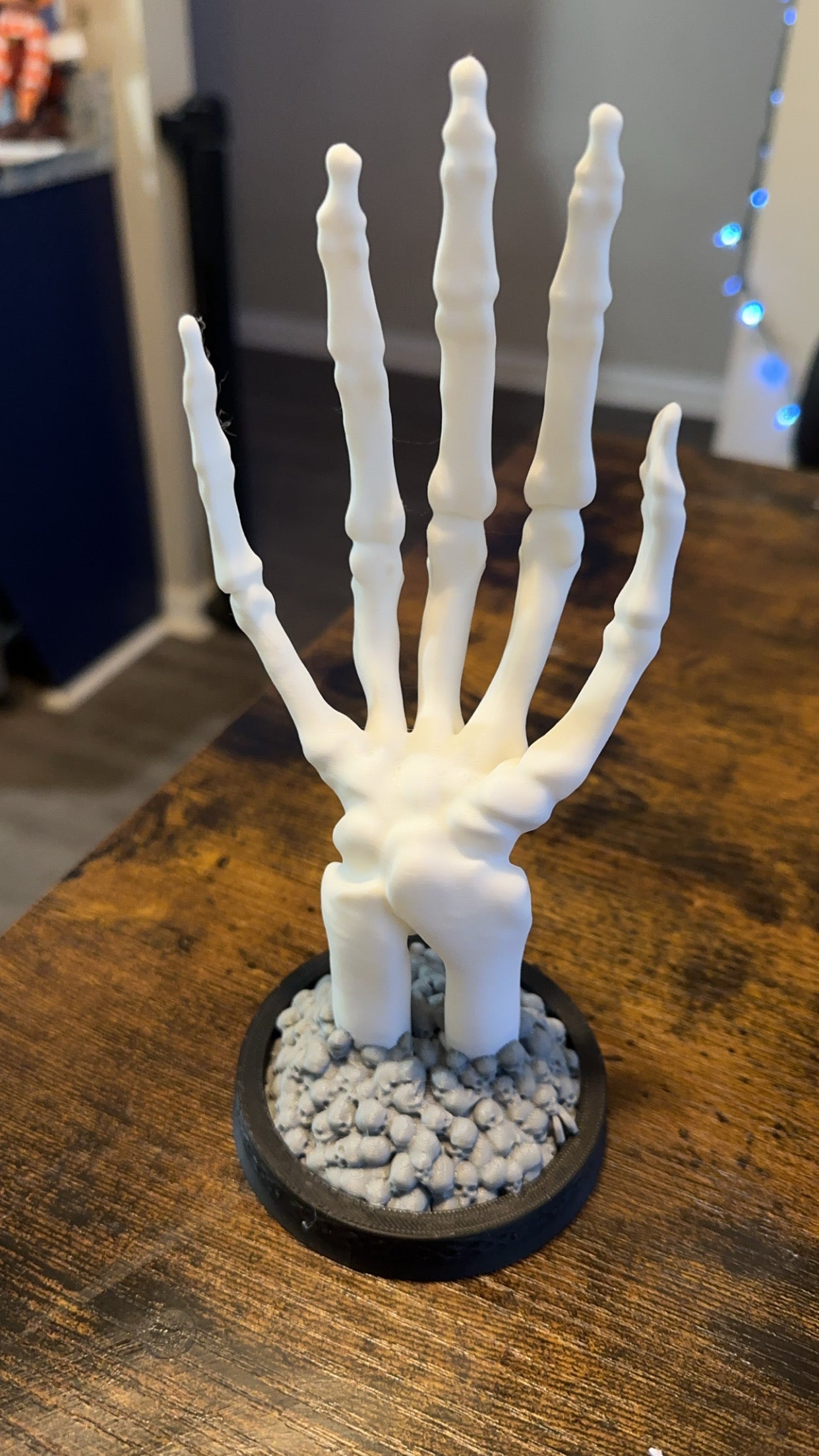 3d printed skeleton jewelry stand