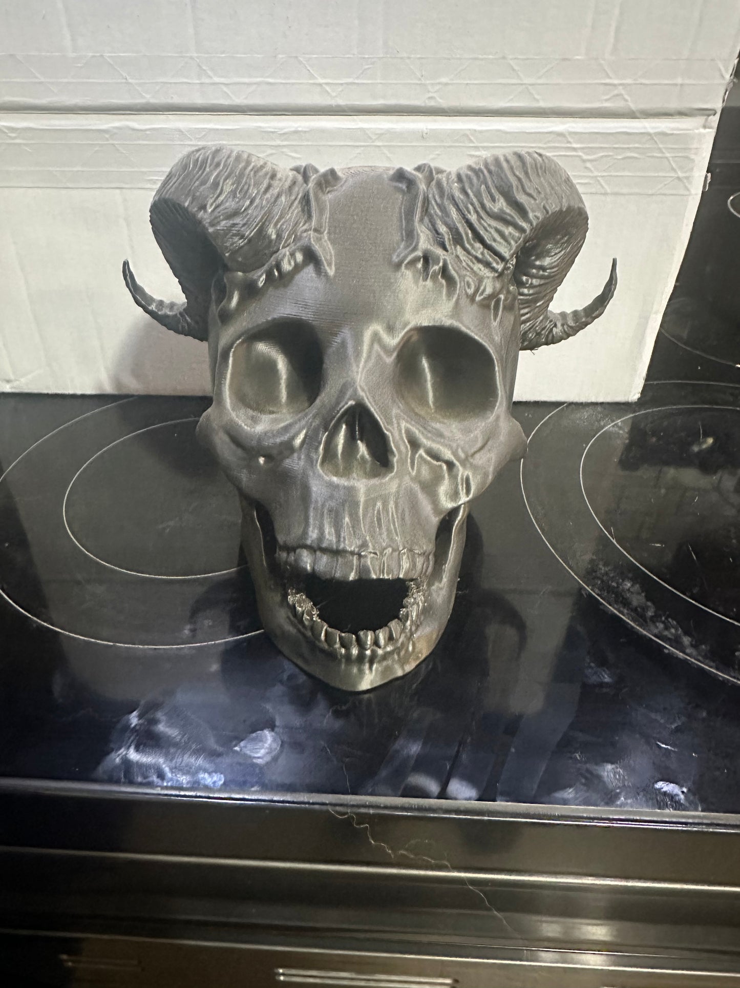 3d printed skull with horns