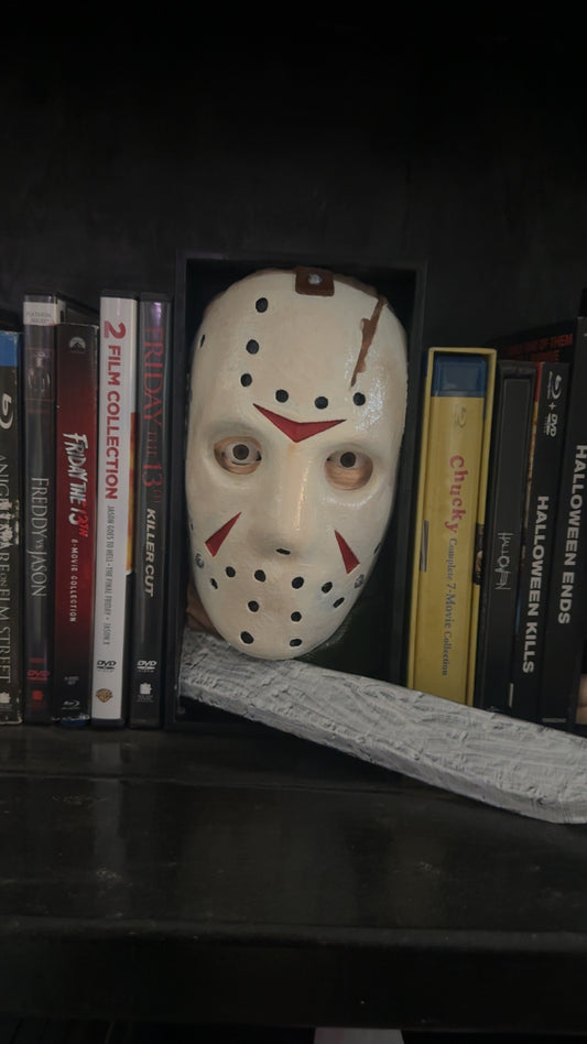 3d printed Jason book nook