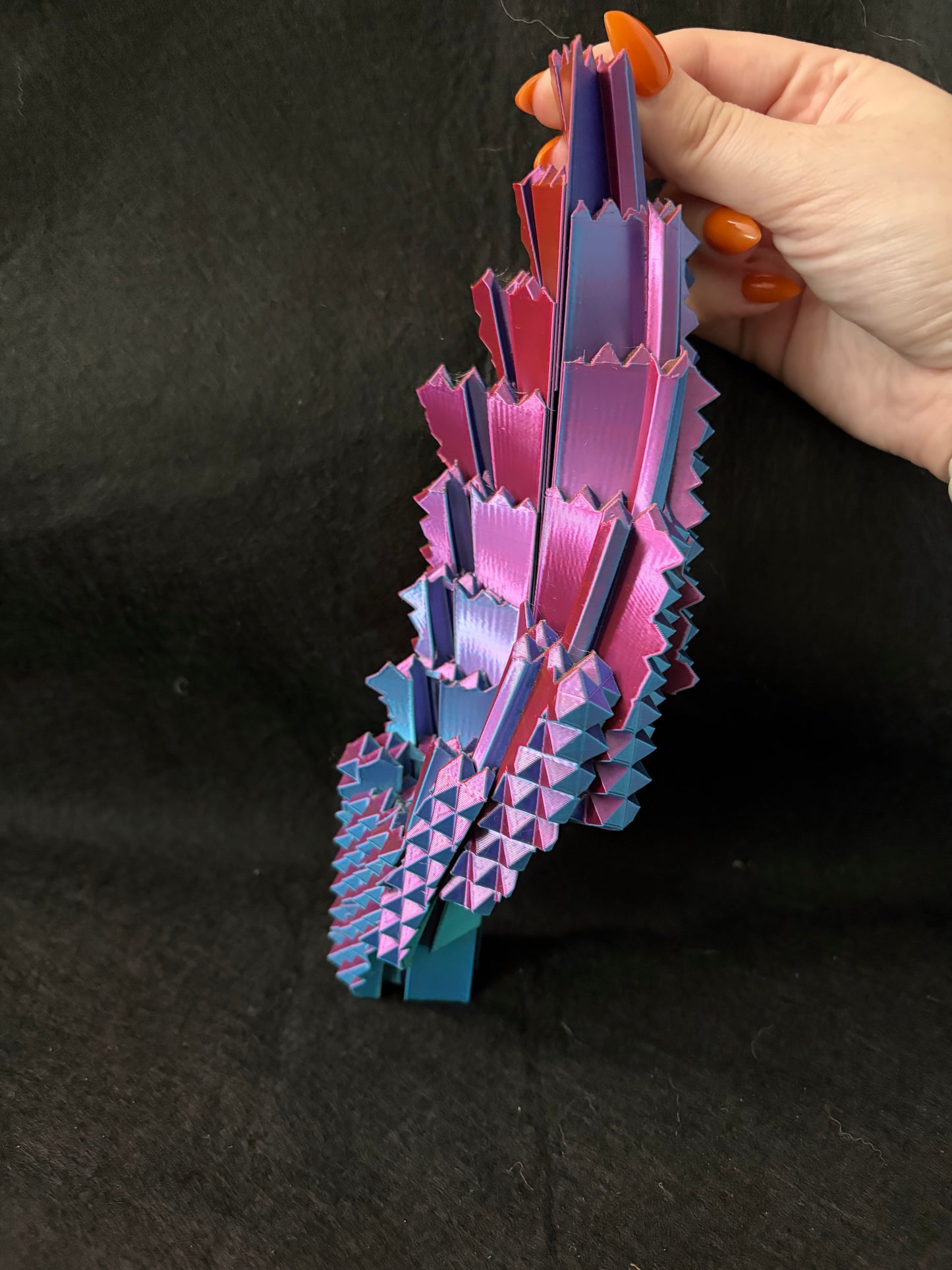 Spiky twisty cube